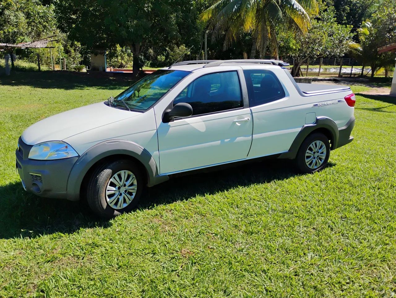 Fiat Strada Working Hard 1.4 Fire Flex 8V CD 2017 - Foto 5