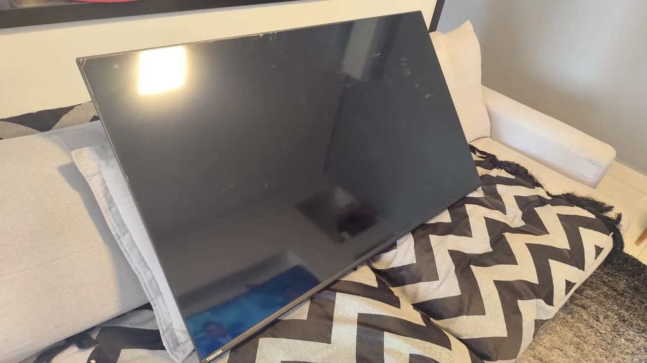 3 Tvs 55 polegadas. Tirar peças  - Foto 2