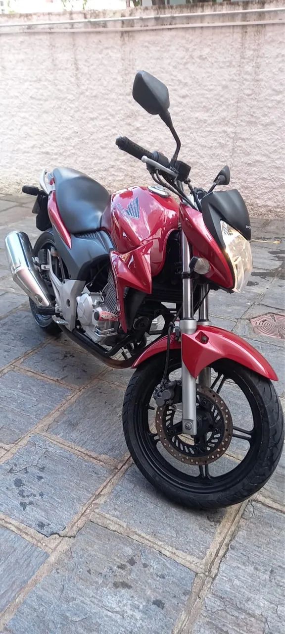 HONDA CB 300R FLEX 2013 - EXTREMAMENTE CONSERVADA