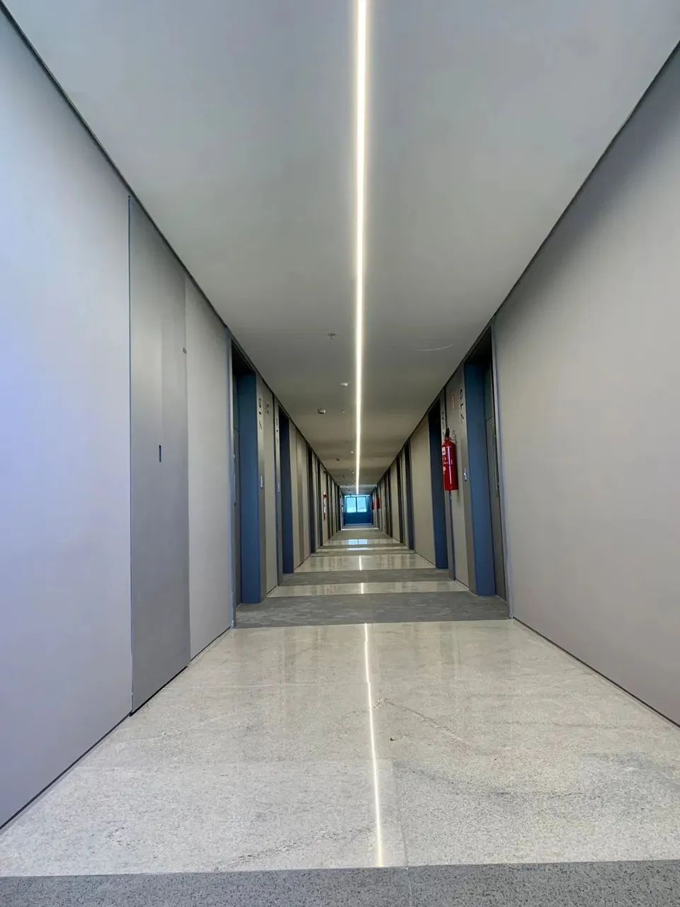 Vendo Excelente sala comercial no Linked 33 m² dentro Bourbon Shopping próximo av. Teresóp - Foto 12