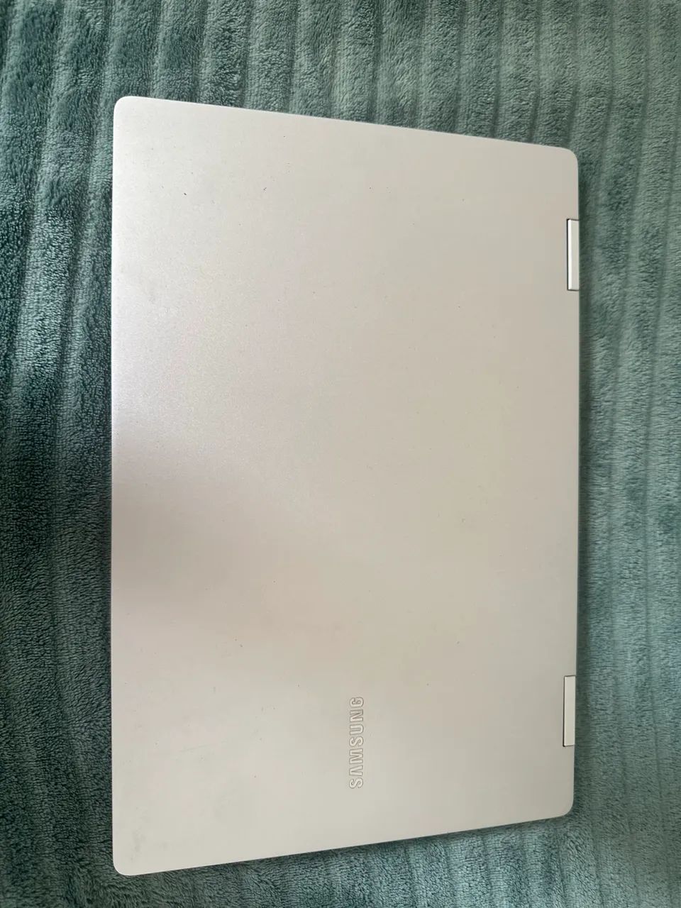 Samsung Galaxy Book 360 ? 512GB SSD / 8GB RAM
