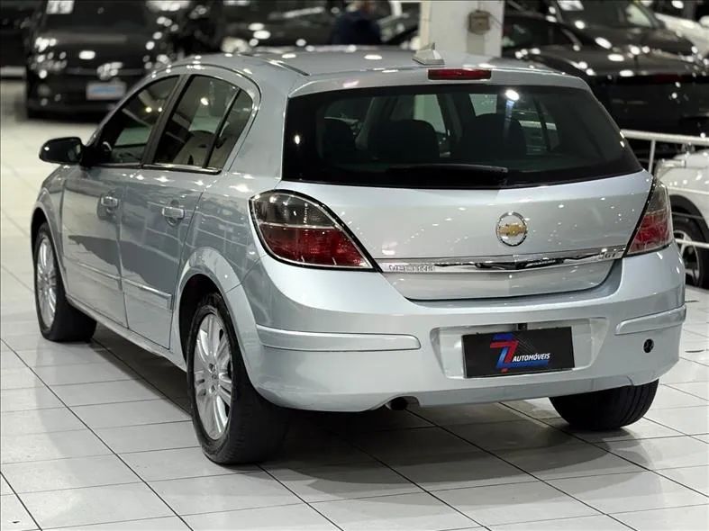 Chevrolet Vectra GT 2.0 MPFI 8V FlexPower Mec., foto 12 de 16