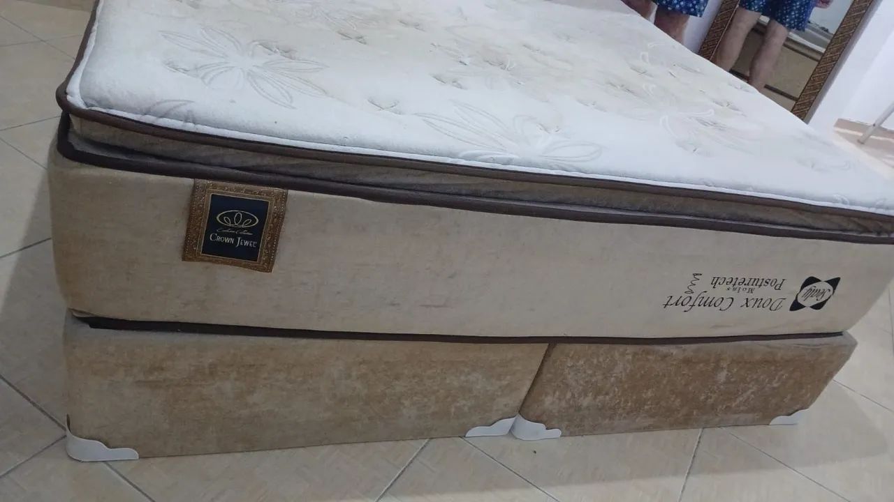  VENDO CAMA BOX QUEEN SIZE  > COLCHÃO + BASE