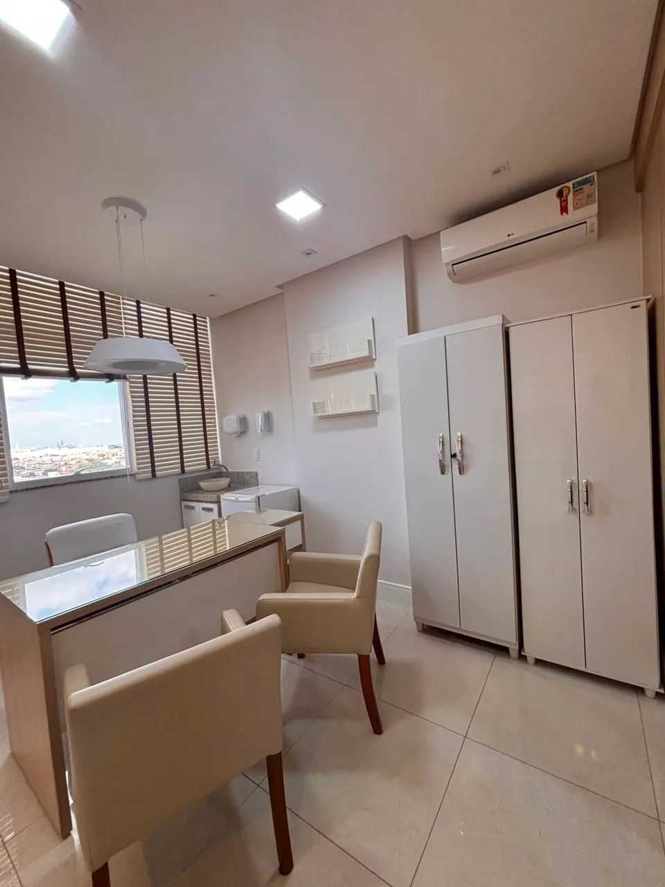 Sala comercial para alugar no bairro Centro de Vila Velha - Vila Velha/ES - Foto 2