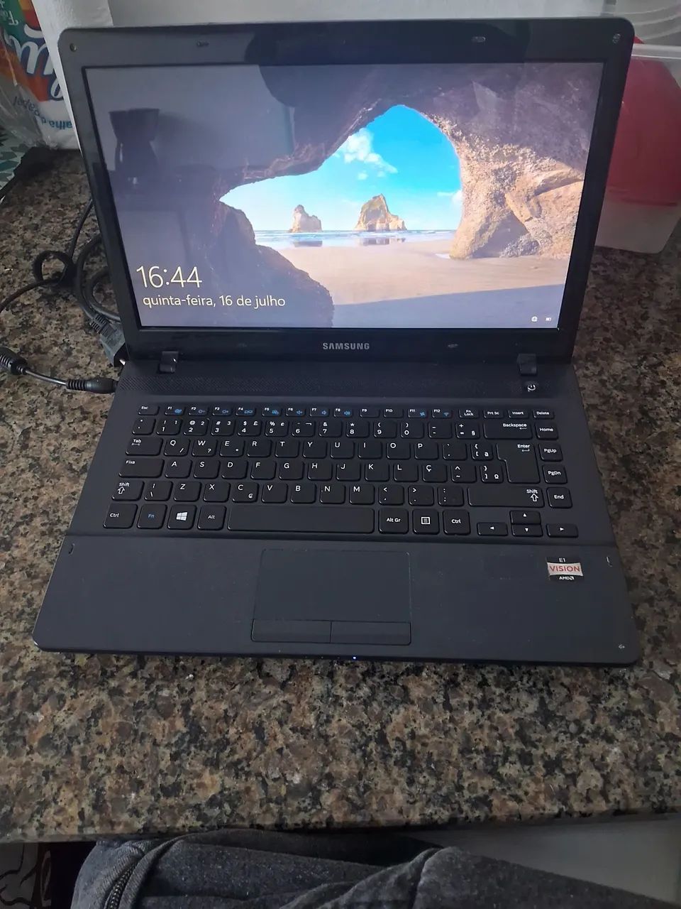 Vendo Notebook  - Foto 2