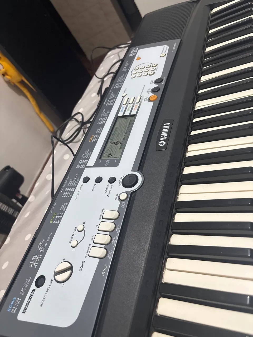 Teclado Yamaha PSR E213 - Foto 2