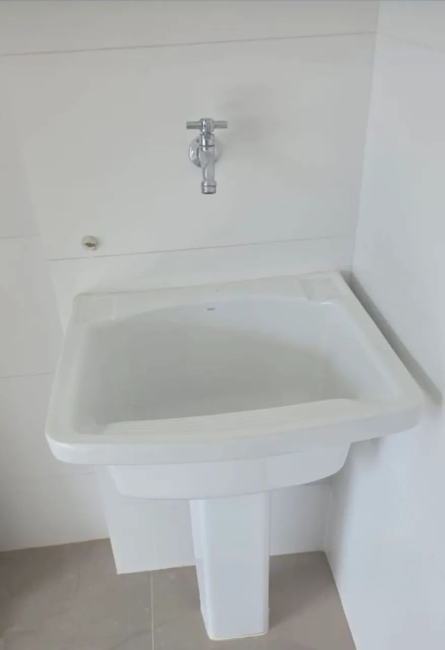 Tanque Deca de porcelana com coluna 