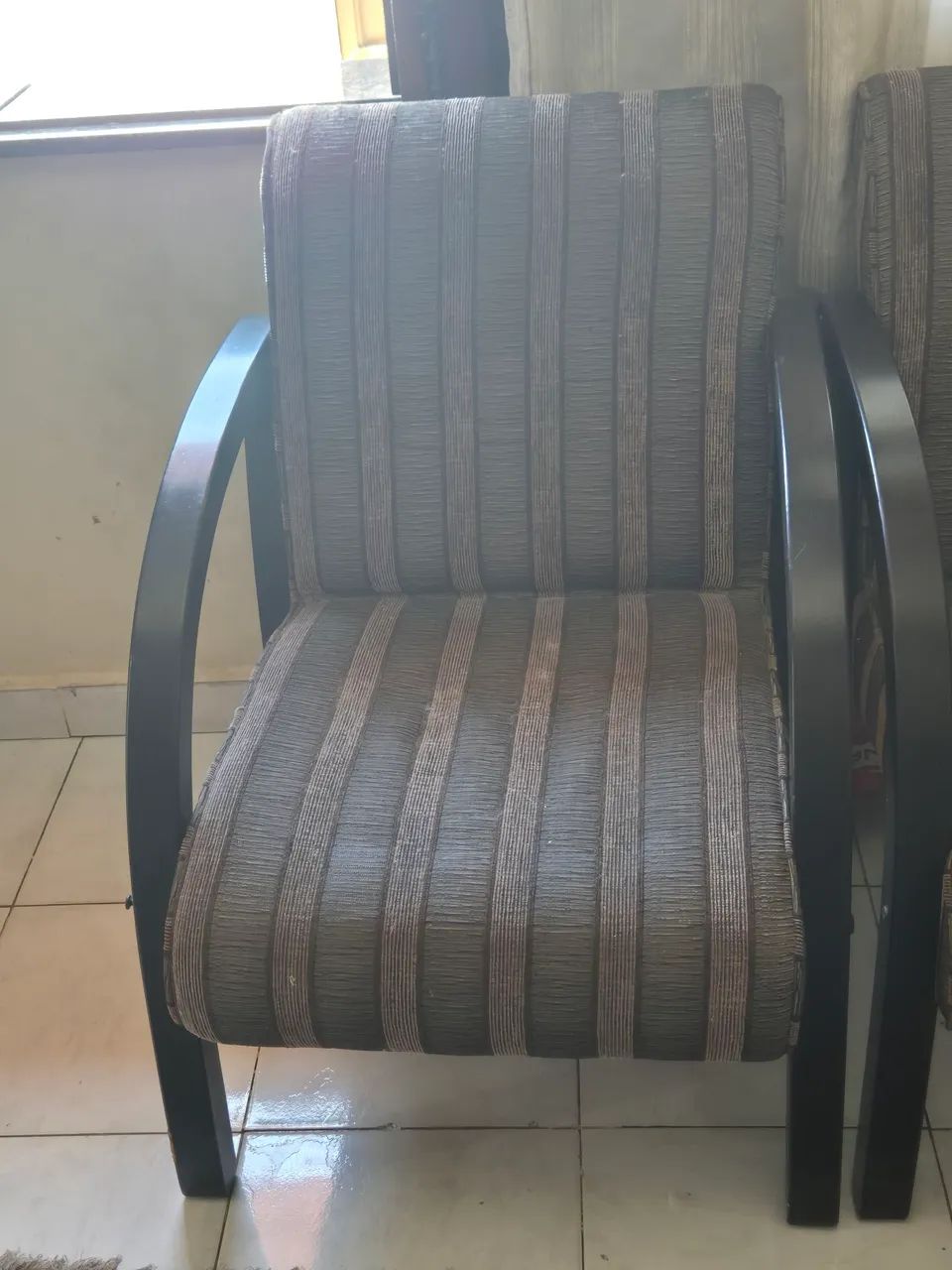 Duas poltronas usadas - Foto 3