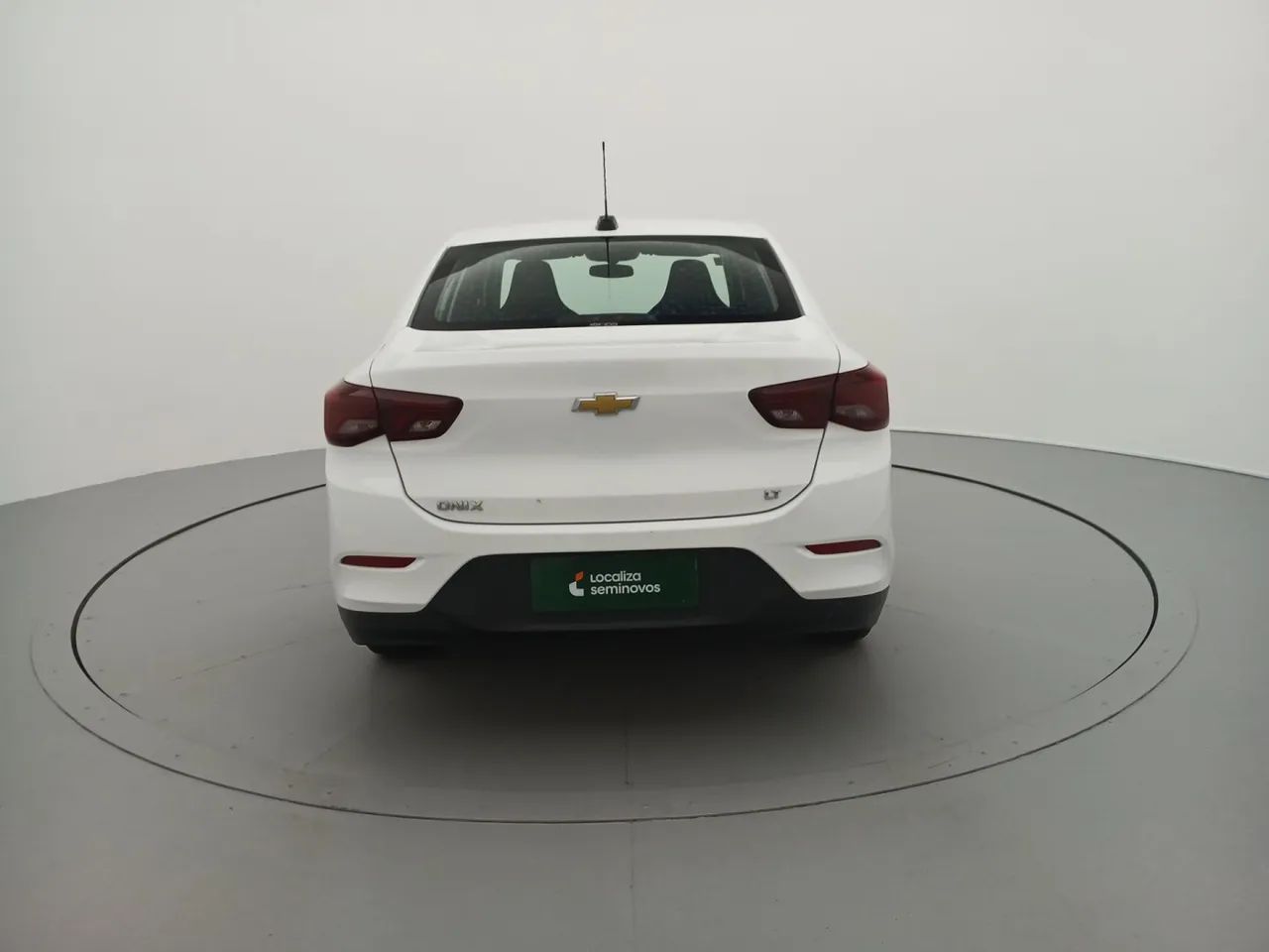 Chevrolet Onix Plus LT 1.0 12V Flex Mec. 4P, foto 4 de 18