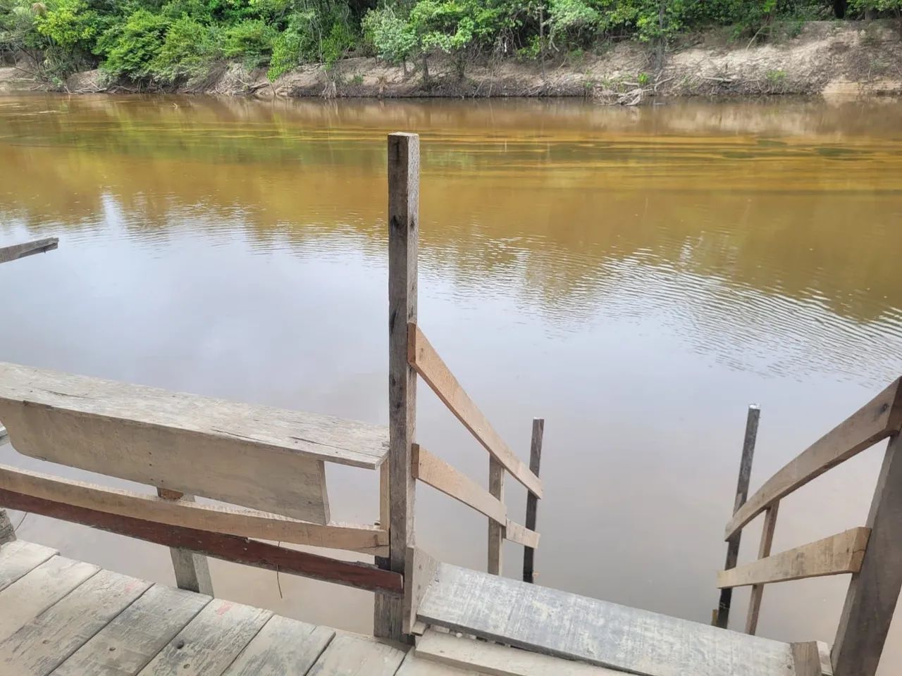 Lindo sitio com banho particular 