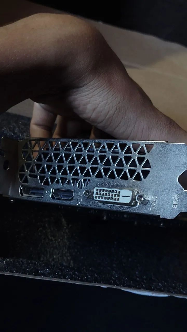 RX 550 4GB Em perfeito estado  - Foto 4