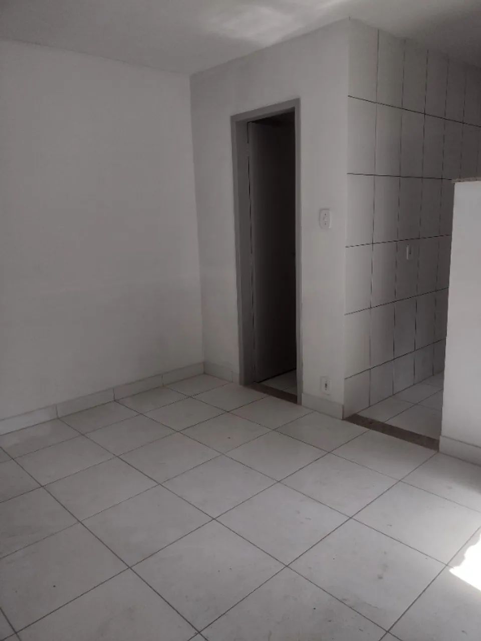 Casa fundos, 01 quarto - Foto 4