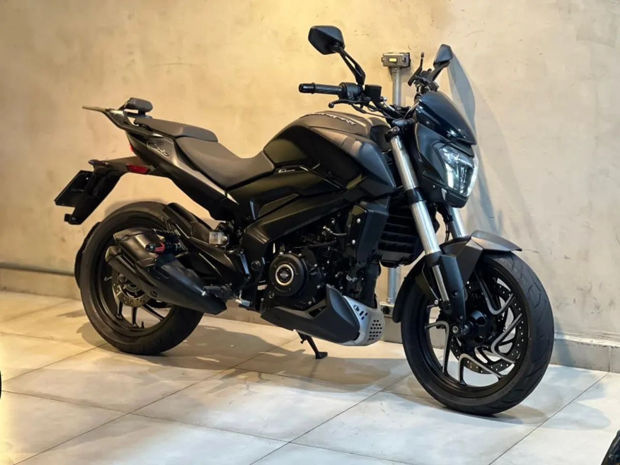 BAJAJ DOMINAR 400