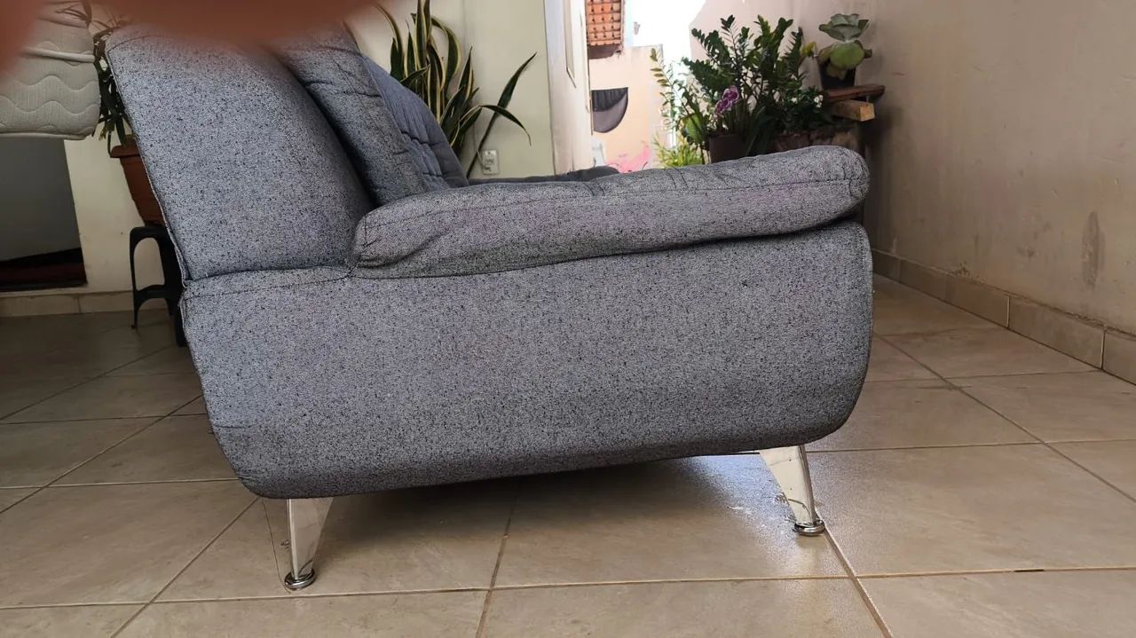 Sofá três lugares linho  - Foto 5