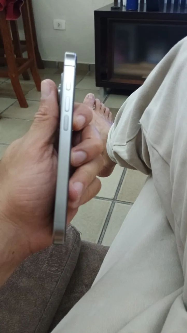 V/T iPhone 15 pro Estado de zero - Foto 4