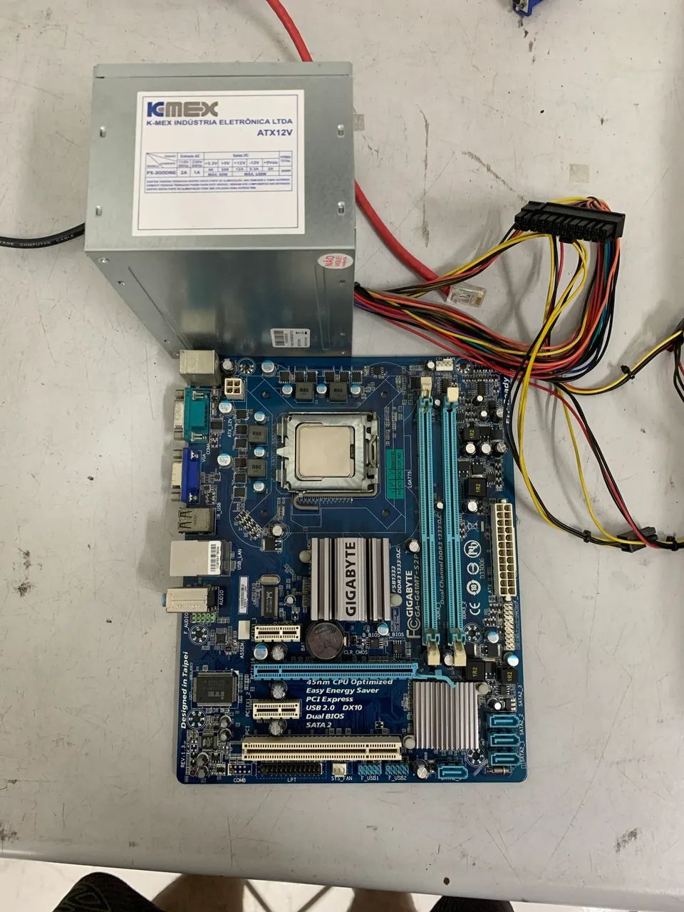 Placa mãe 775 gigabyte  - Foto 4