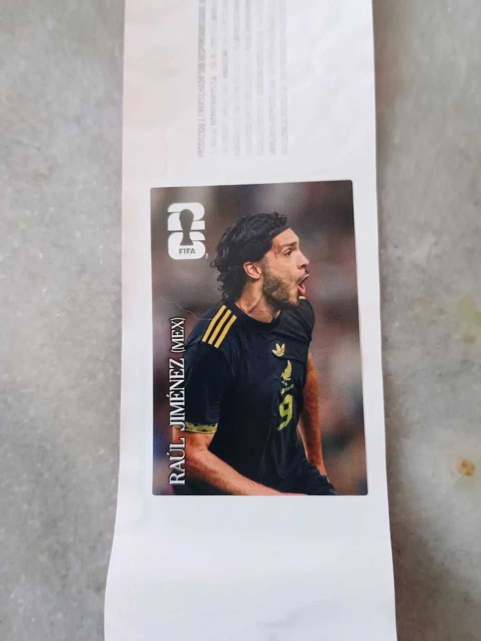 Figurinhas Enner Valencia (ECU) e Raúl Jiménez (MEX) Coca Cola - Foto 2
