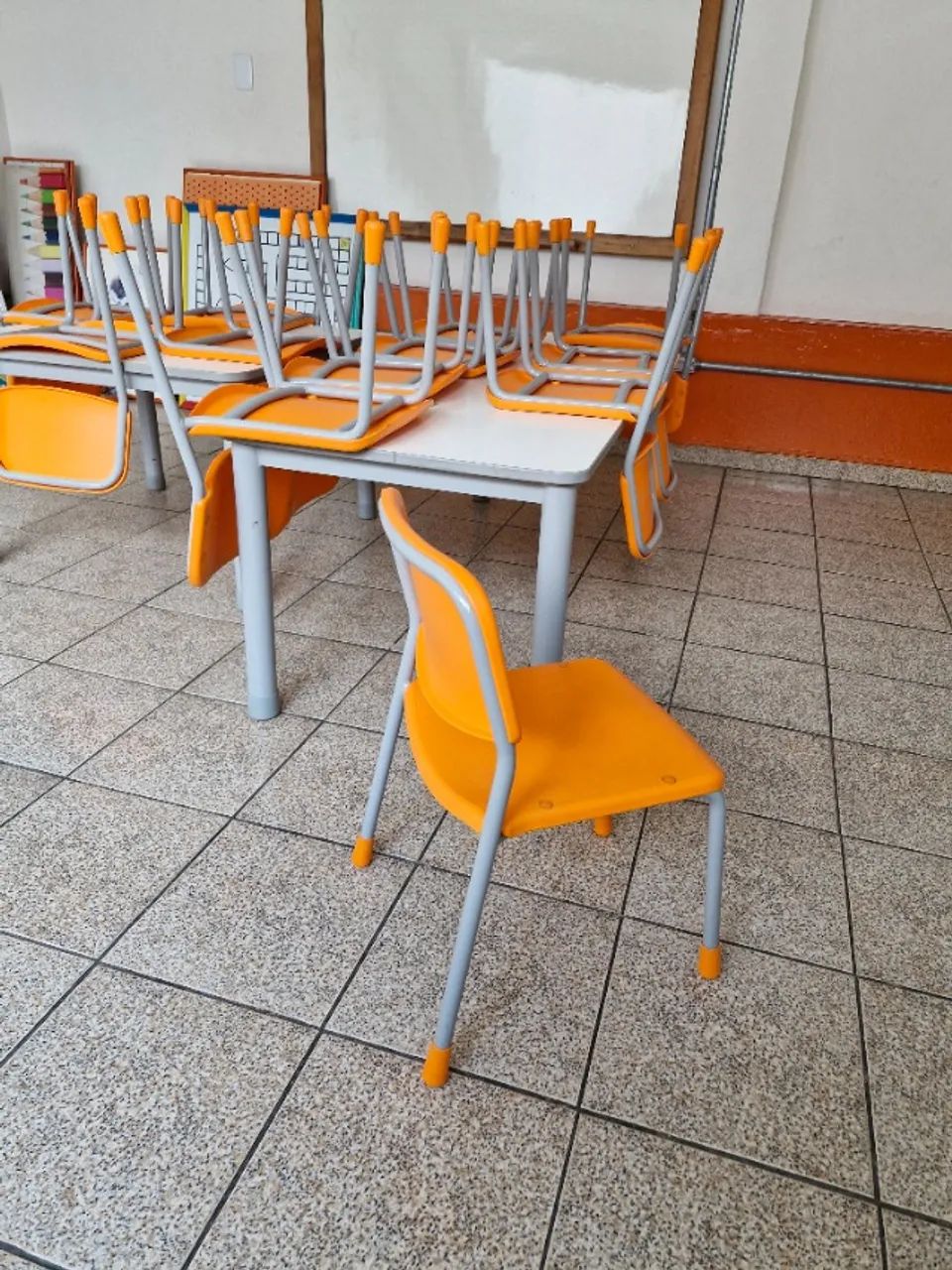 Mesas e Cadeiras da Metadil para Escolas - Foto 5