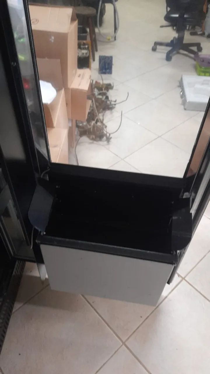 Maquina Vending Snacks e Bebidas - Foto 5