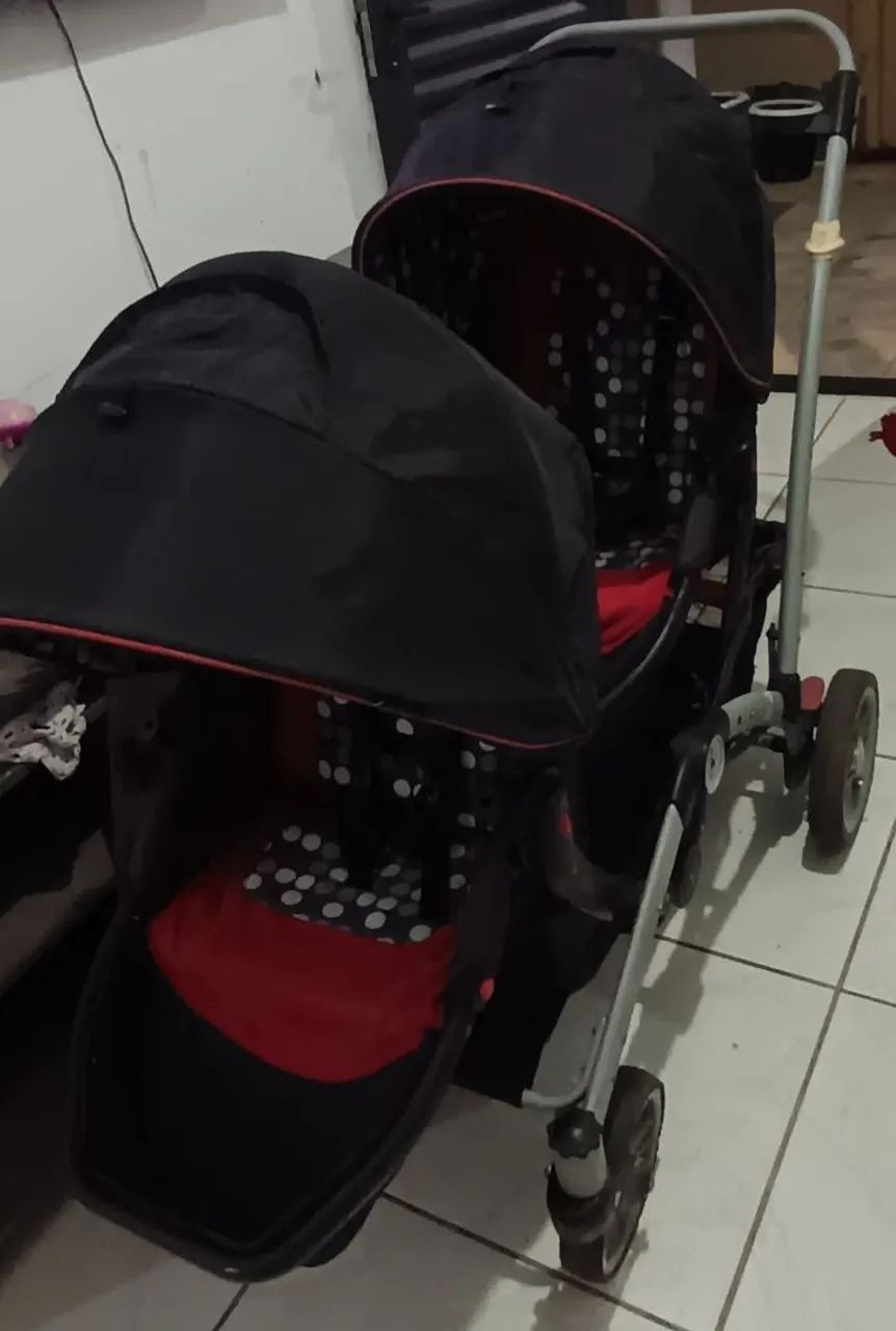 Vende se carro de bebê gêmeos - Foto 3