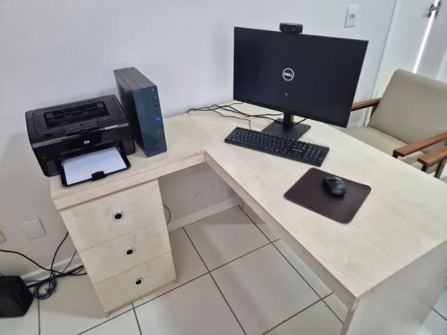 Mesa para escritório de madeira feita sob medida - Foto 4