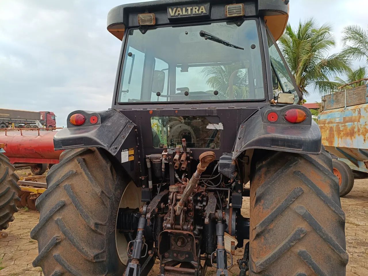 Trator Valtra BM 125 - Foto 3