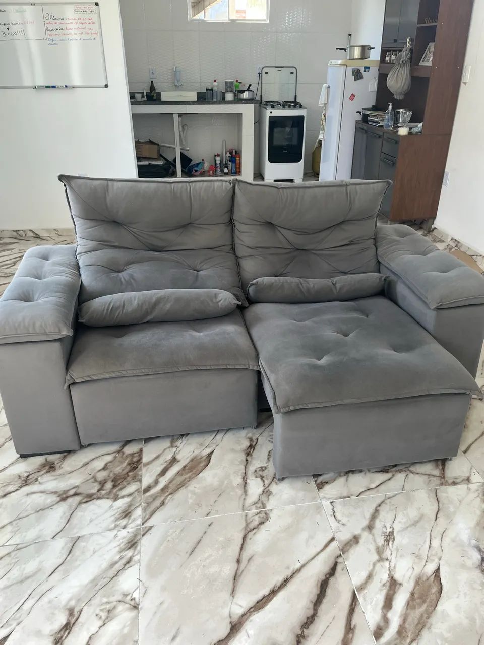 Sofá retrátil (seminovo)