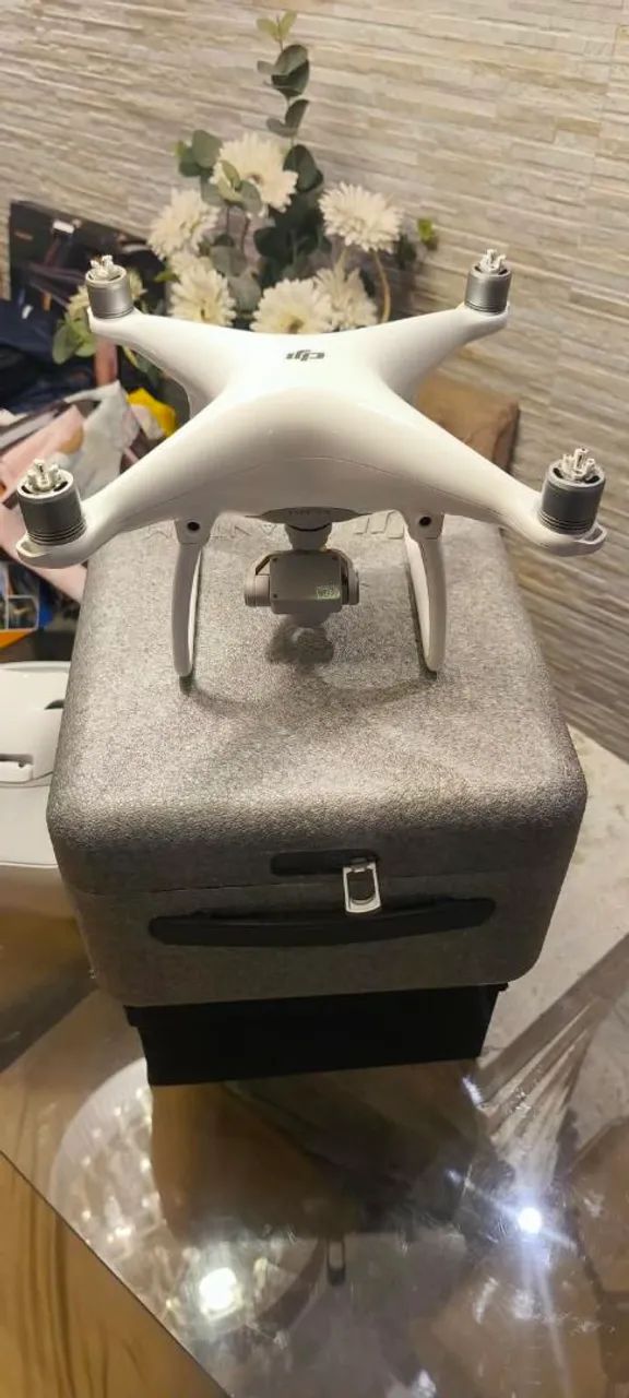 Vendo ou troco DJI PHANTOM 4 - Foto 2