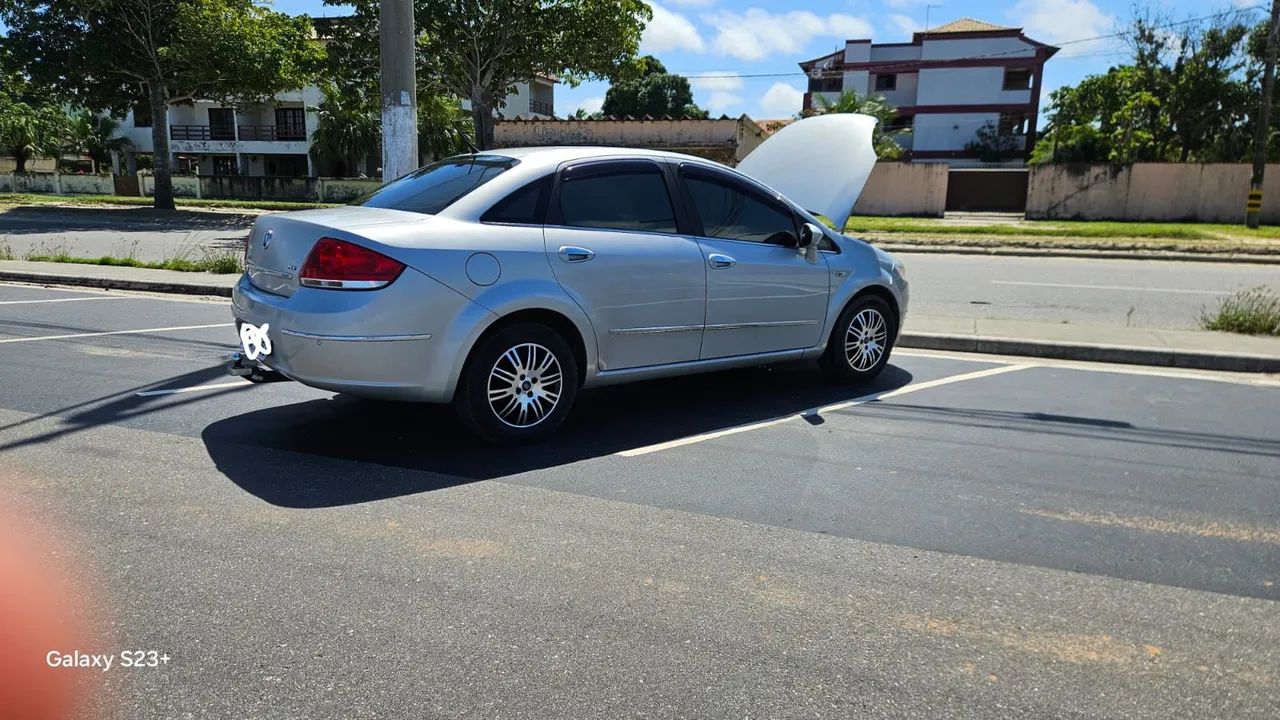 Fiat Linea LINEA 1.9/ HLX 1.9/ 1.8 Flex 16V 4p 2010