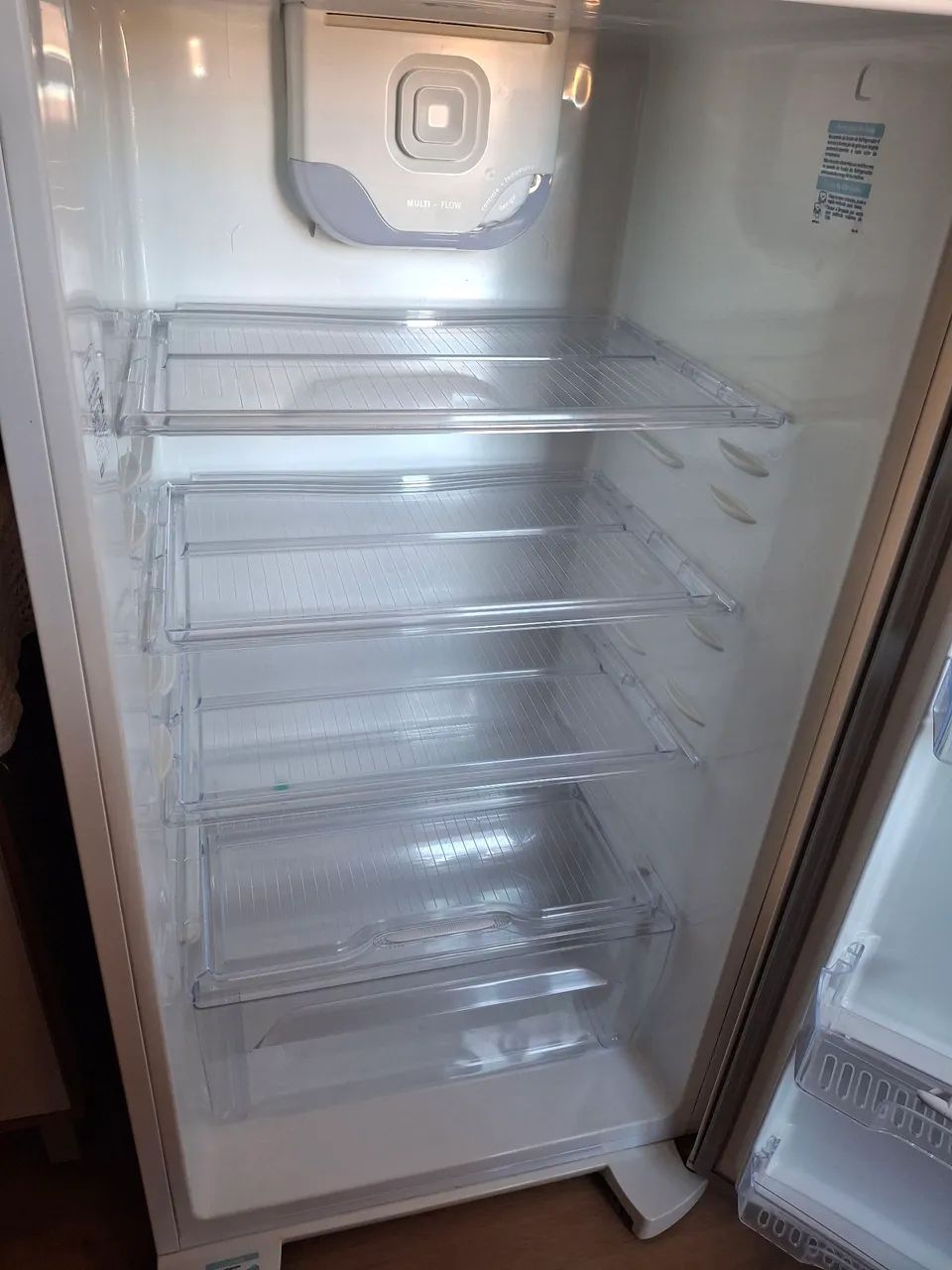Vendo geladeira Electrolux  - Foto 4