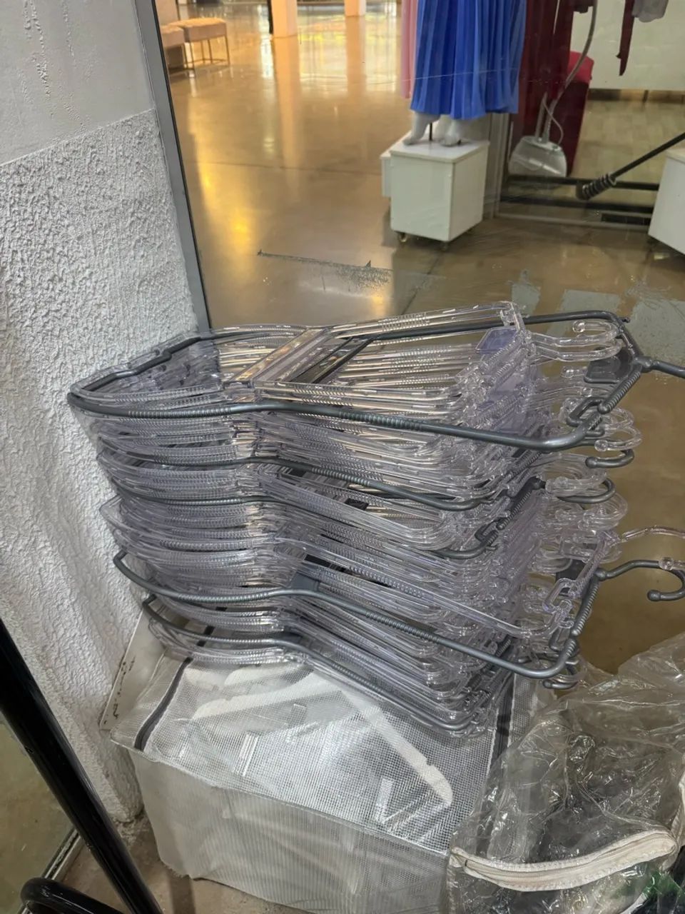 Vendo cabides para loja infantil  - Foto 4