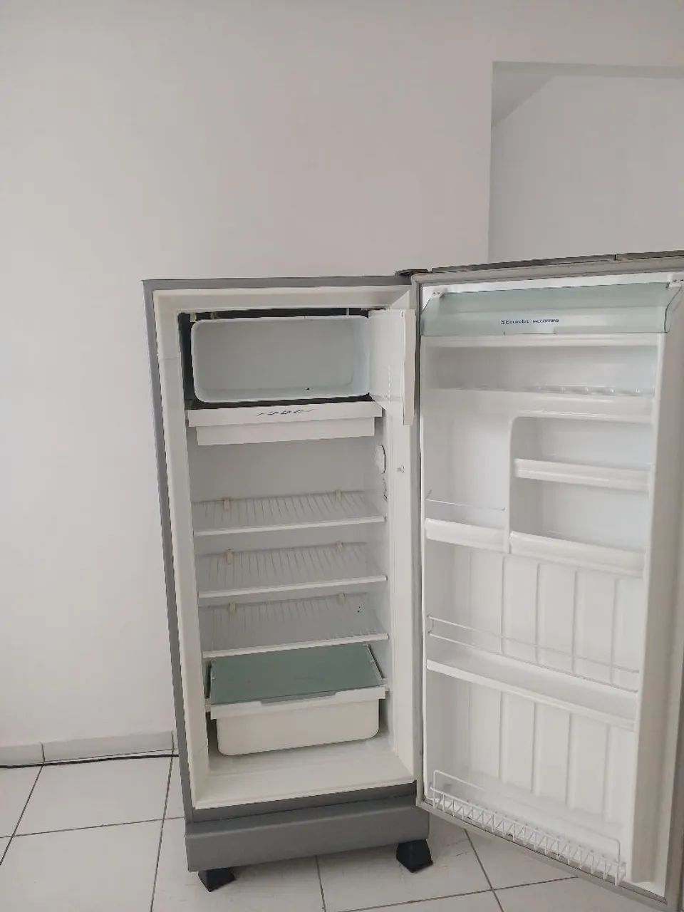 Geladeira Electrolux Prosdócimo  - Foto 3