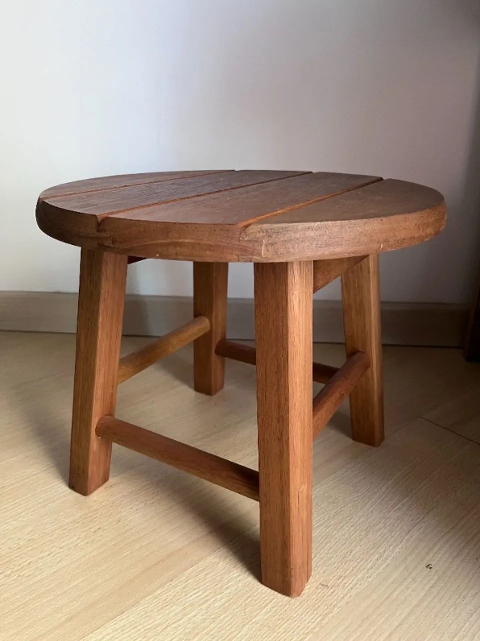 Banqueta Baixa em Madeira 27 cm  - Foto 2
