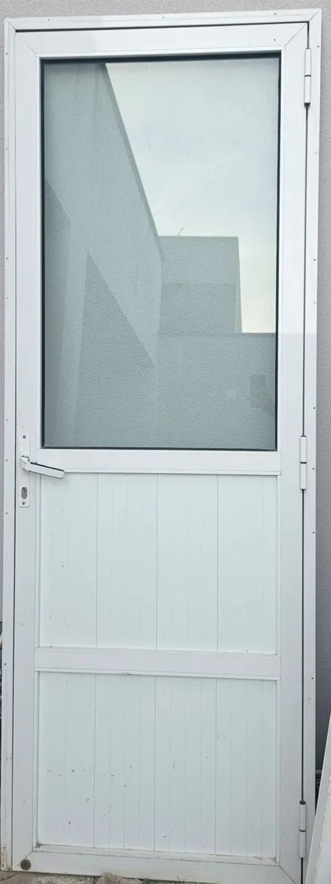 Porta de alumínio com vidro