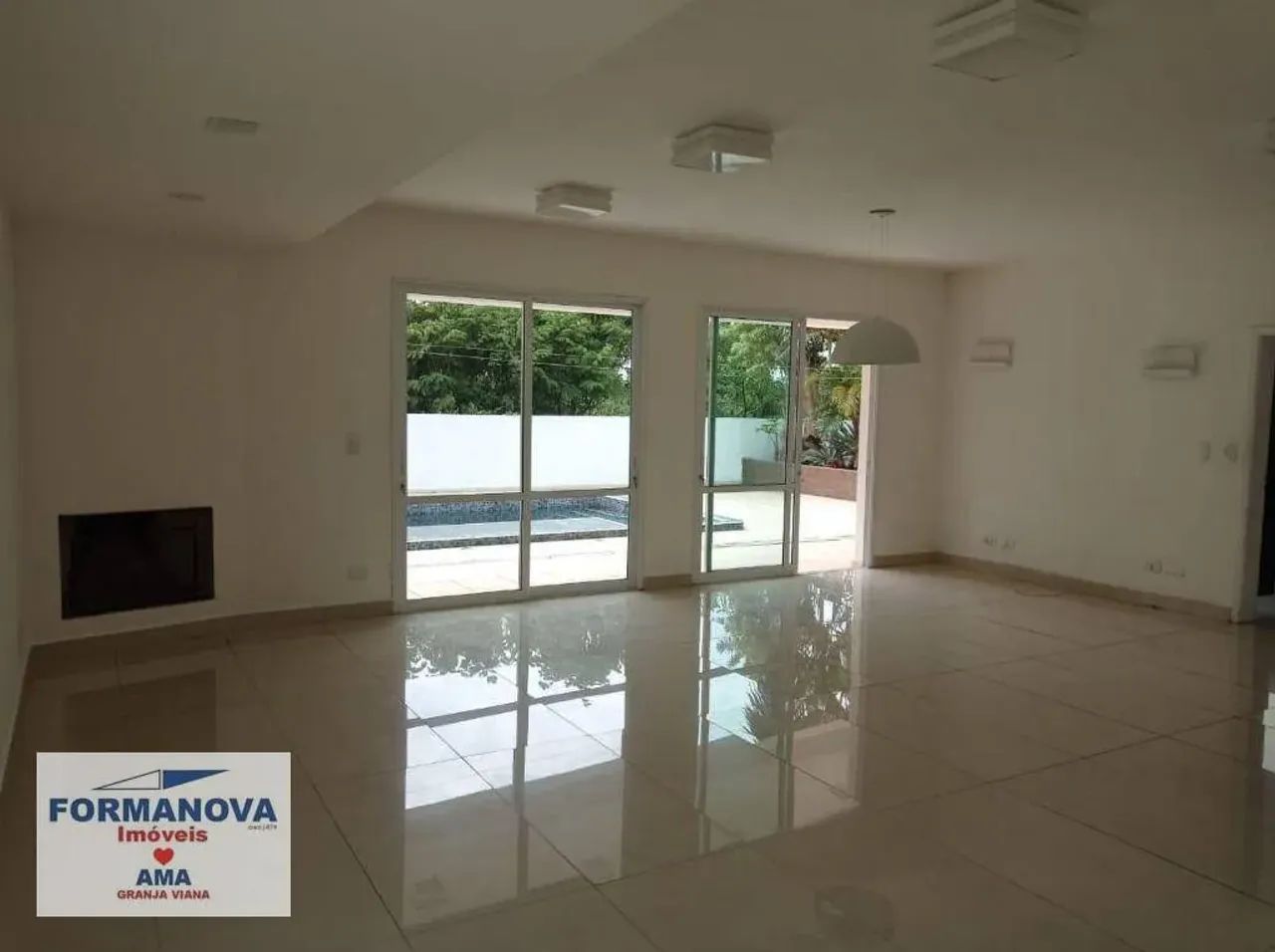 Casa com 3 suítes, piscina e uma fantástica Vista à VENDA na Granja Viana - Foto 10
