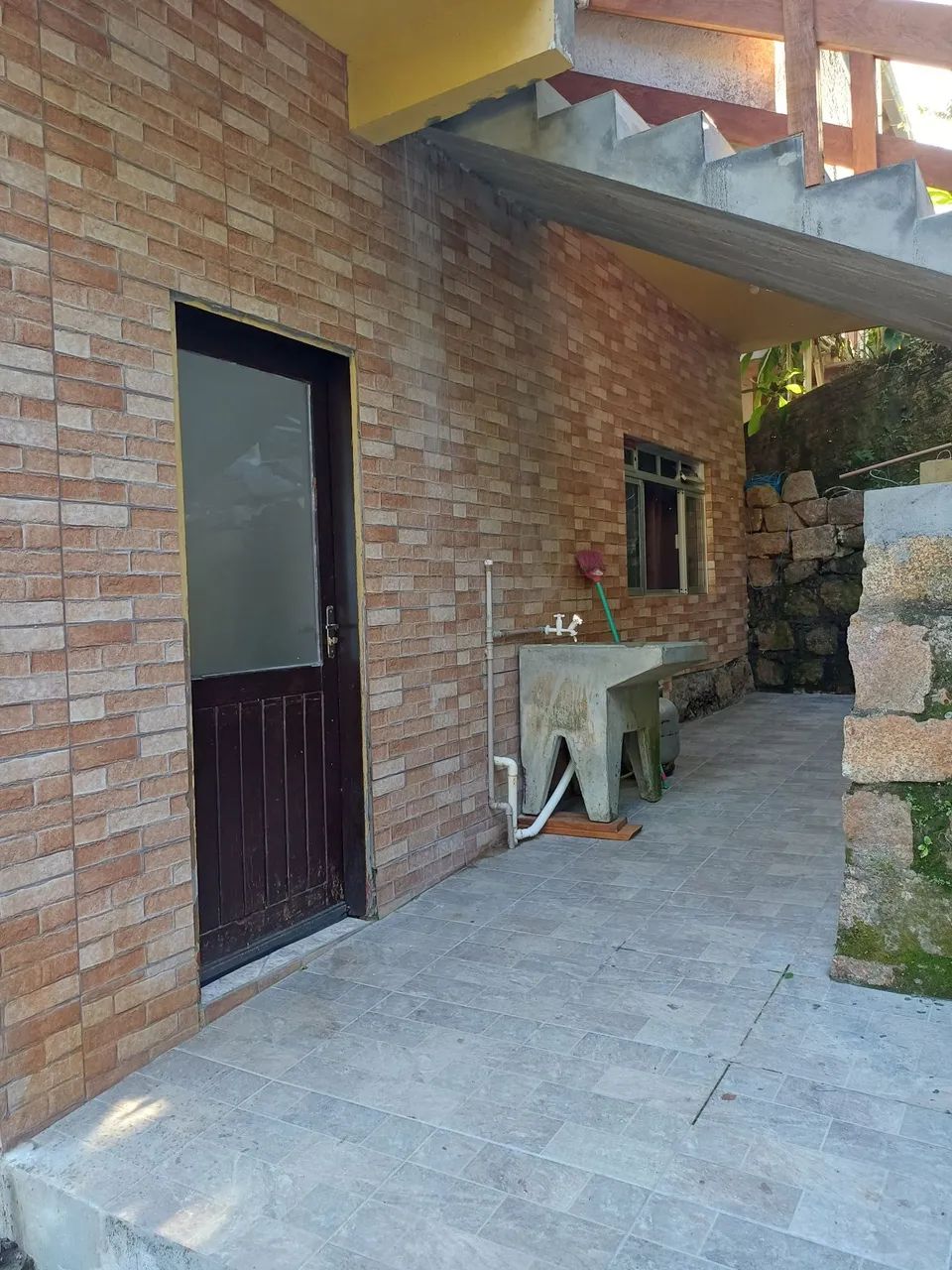 Alugo casa ANUAL  - Foto 2