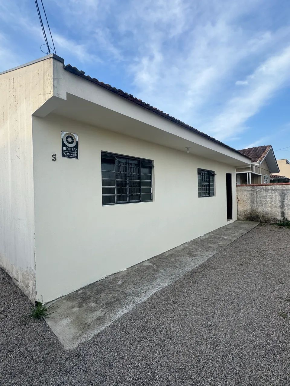 Alugo Casa - Cajuru