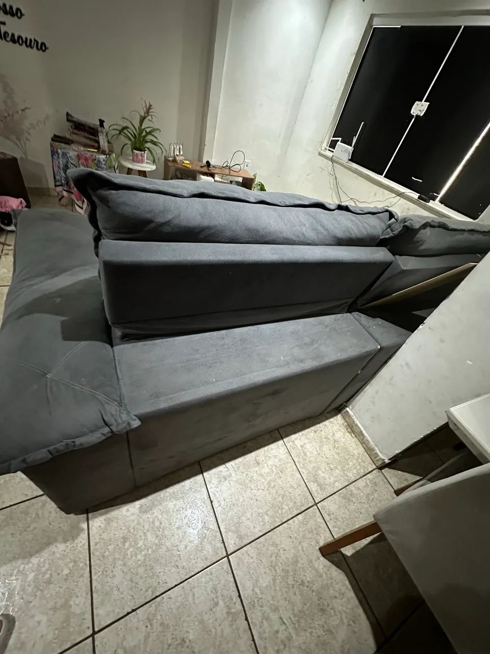 Sofá retrátil  inclinável 2,40 de comprimento 