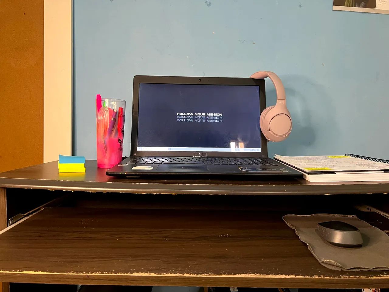 MESA DE COMPUTADOR/ ESCRIVANINHA - Foto 4