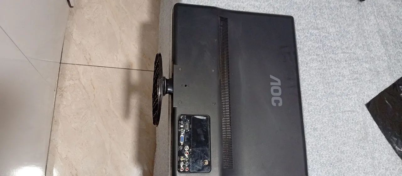 Tv monitor AOC 22 polegadas com hdmi Pc VGA av sem controle  - Foto 4