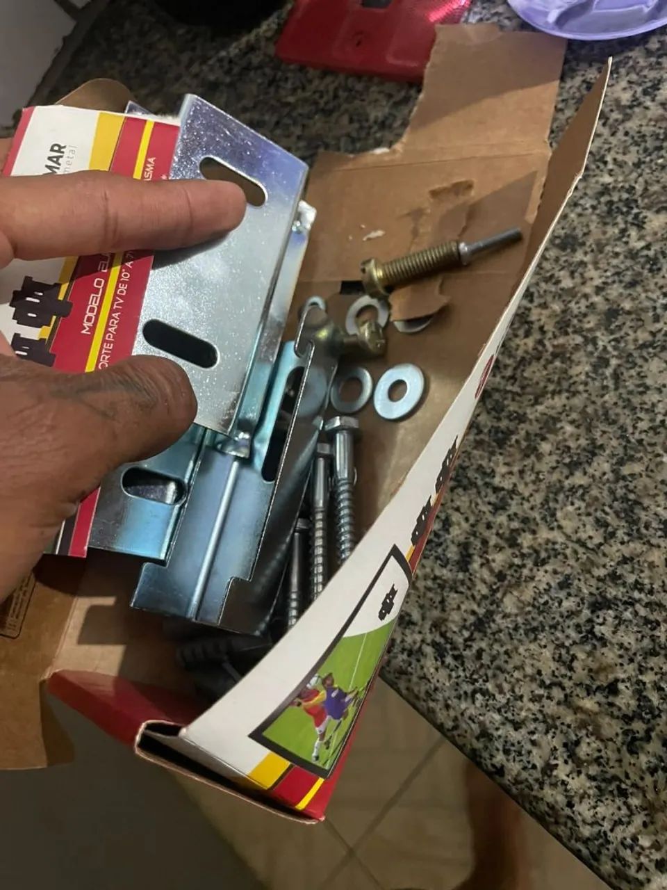 Vendo tv smart 43 polegadas, com a tela apagada, suporte vendo por fora  - Foto 3