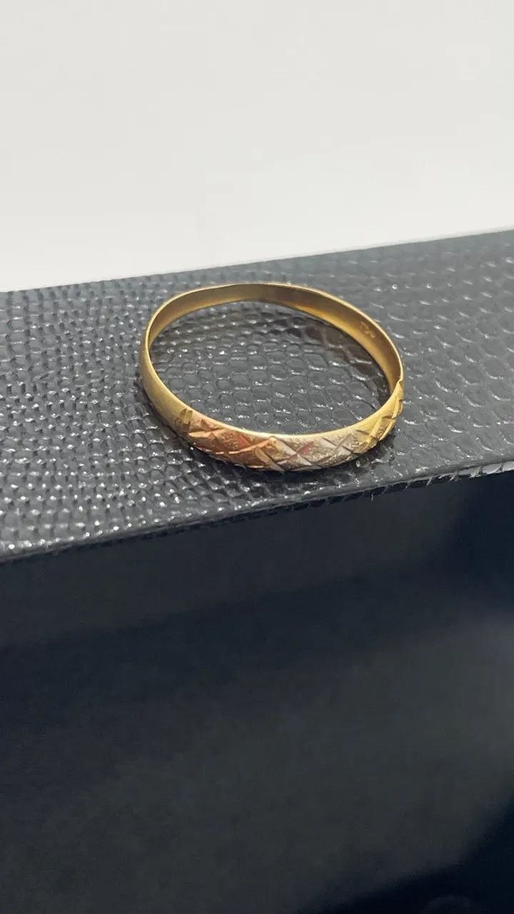 Anel em ouro 18k