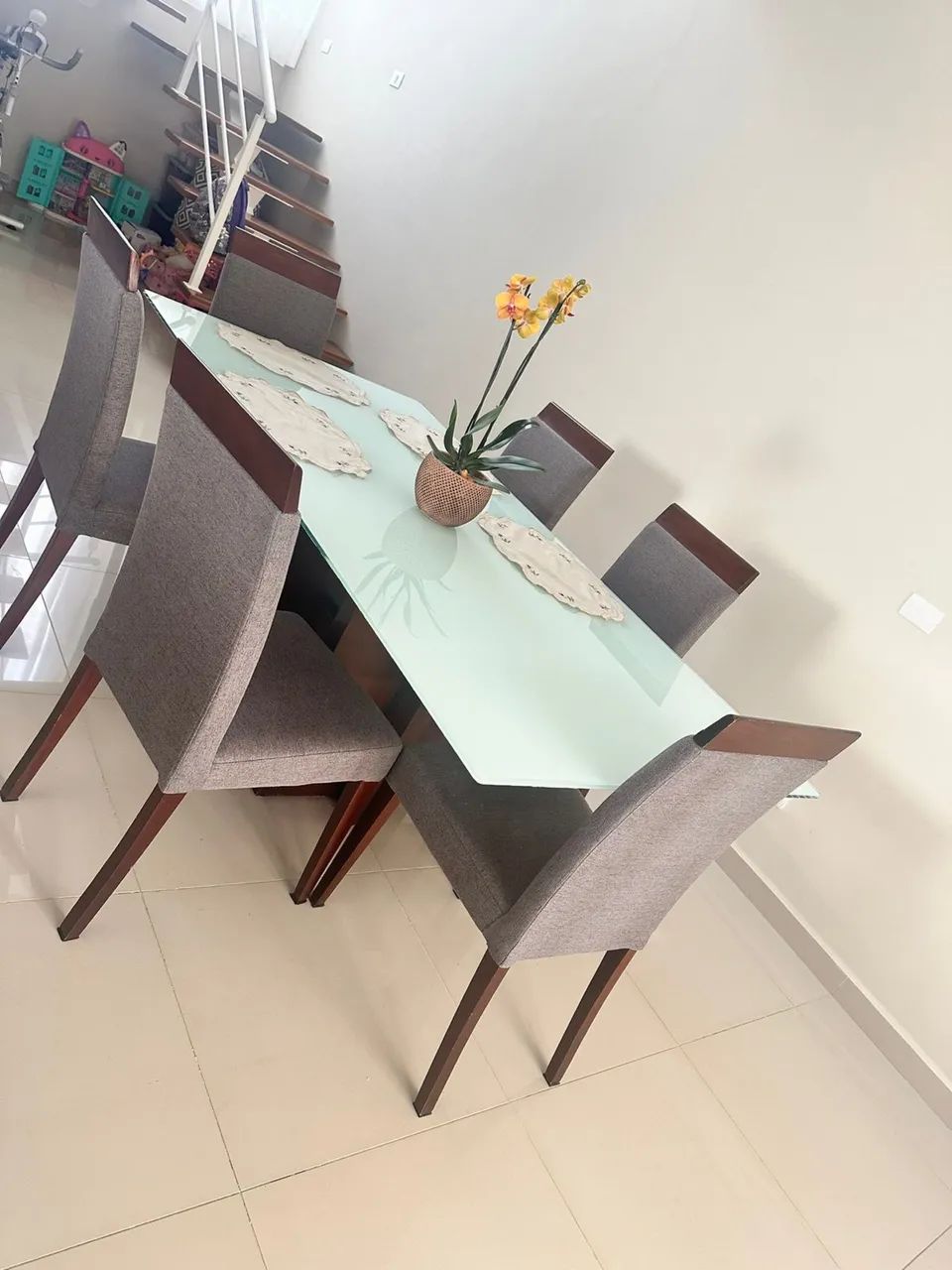 Mesa de jantar com 6 cadeiras  - Foto 2