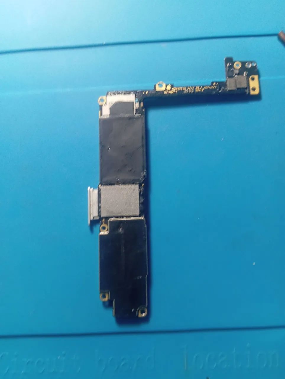 Placa de iPhone 8 plus desbloqueada, com defeito  - Foto 2