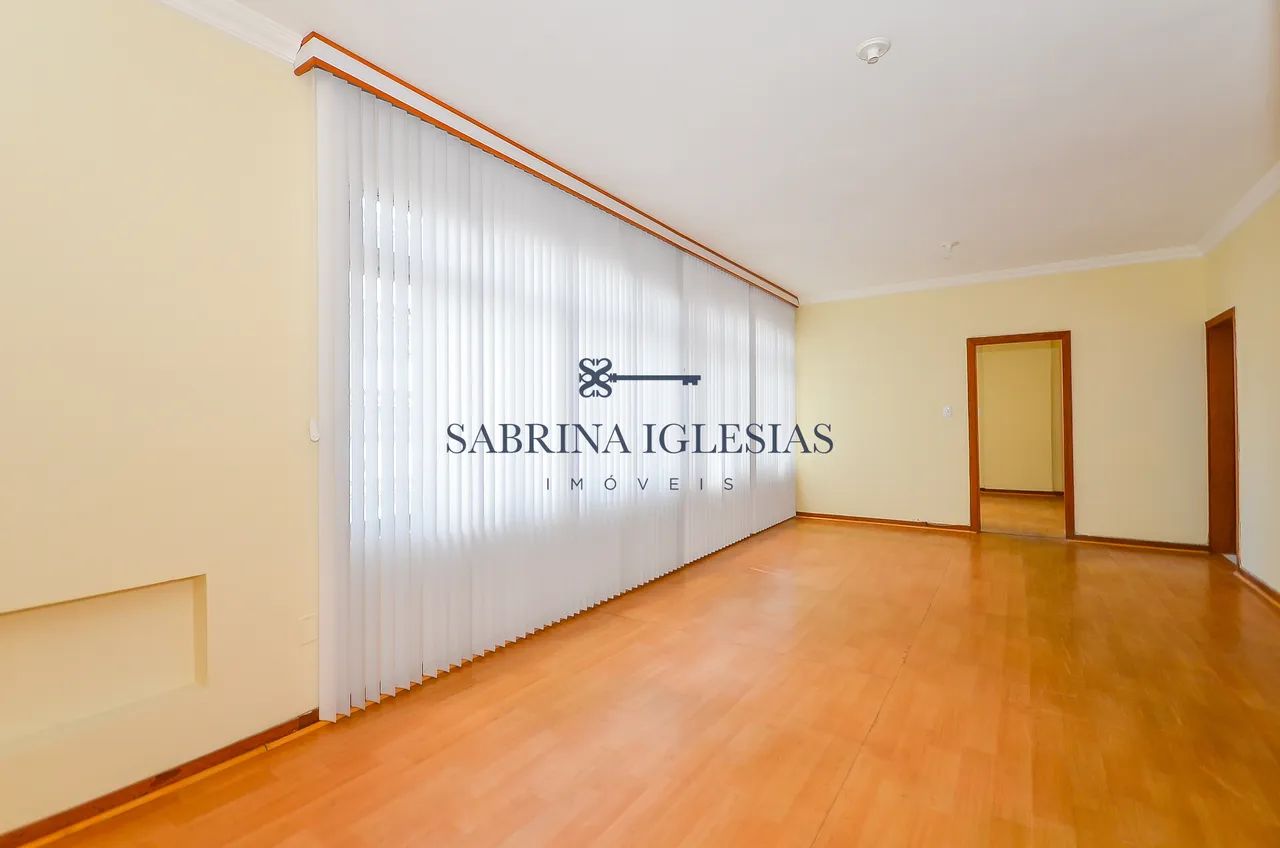 APARTAMENTO ENSOLARADO COM 3 QUARTOS PARA RETROFIT NO CENTRO - Foto 2