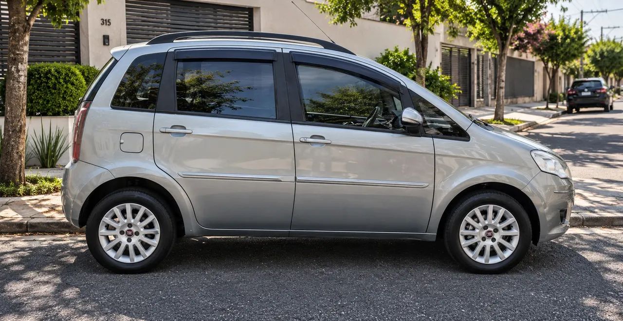 Fiat Idea Attractive 1.4 Fire Flex 8V 5P 2013 - Foto 5