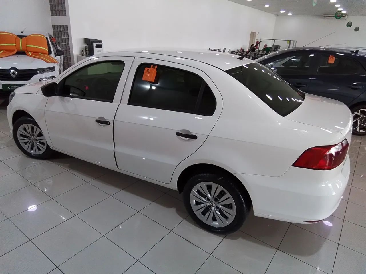 Volkswagen Voyage 1.0 Flex 12V 4p, foto 3 de 11