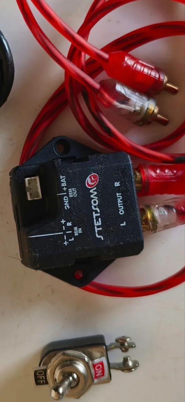 Vendo Subwoofer 400w Rms com Caixa + módulo 650w Rms - Foto 5