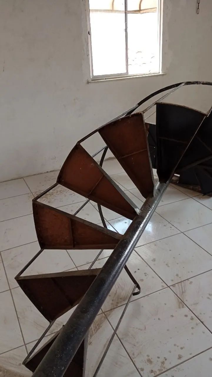 Escada de Ferro Caracol  - Foto 2