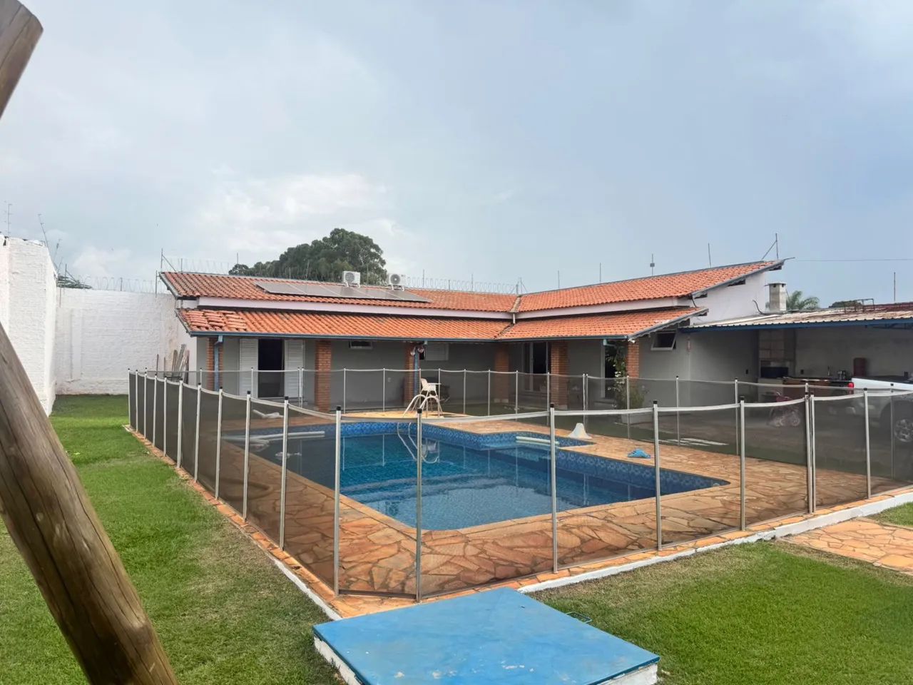 VENDE-SE CASA COM PISCINA EM ARARAS/SP  - Foto 4